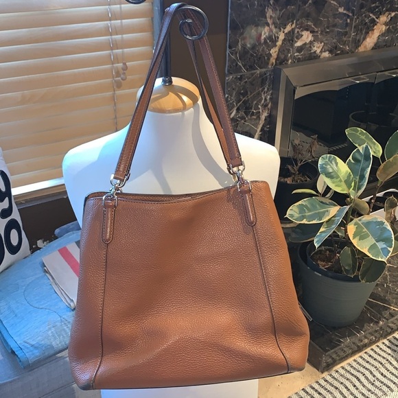 Gently Loved Leather Shoulder Bag by Kate Spade - Picture 12 of 16